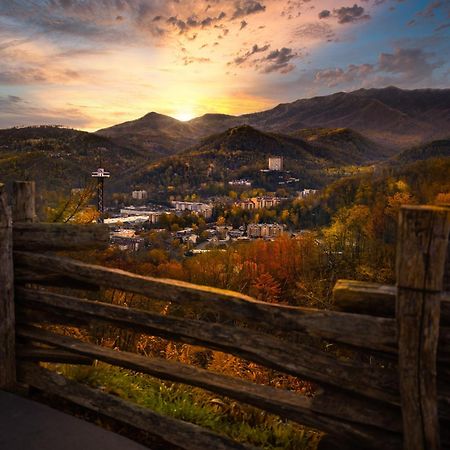 Mountain Lake Lodge, Hot Tub, Theater Room, 1089 Free Tickets Each Paid Day, Dollywood And More سيفيرفيل المظهر الخارجي الصورة