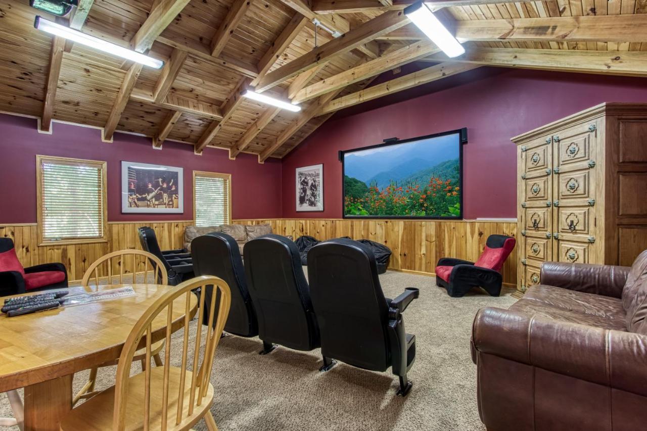 Mountain Lake Lodge, Hot Tub, Theater Room, 1089 Free Tickets Each Paid Day, Dollywood And More سيفيرفيل المظهر الخارجي الصورة