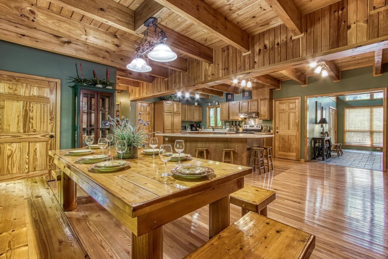 Mountain Lake Lodge, Hot Tub, Theater Room, 1089 Free Tickets Each Paid Day, Dollywood And More سيفيرفيل المظهر الخارجي الصورة