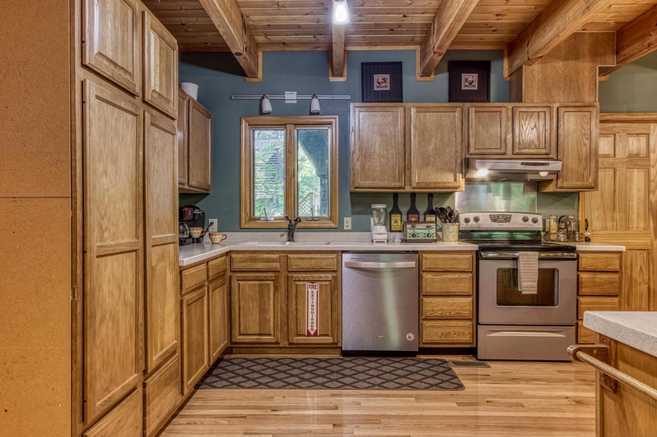 Mountain Lake Lodge, Hot Tub, Theater Room, 1089 Free Tickets Each Paid Day, Dollywood And More سيفيرفيل المظهر الخارجي الصورة