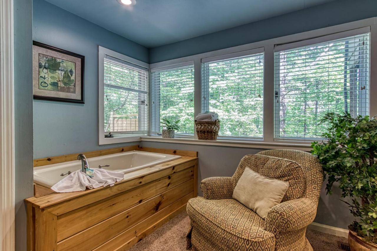Mountain Lake Lodge, Hot Tub, Theater Room, 1089 Free Tickets Each Paid Day, Dollywood And More سيفيرفيل المظهر الخارجي الصورة