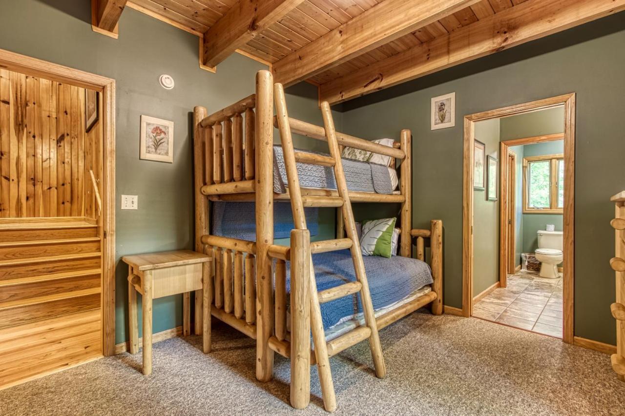 Mountain Lake Lodge, Hot Tub, Theater Room, 1089 Free Tickets Each Paid Day, Dollywood And More سيفيرفيل المظهر الخارجي الصورة