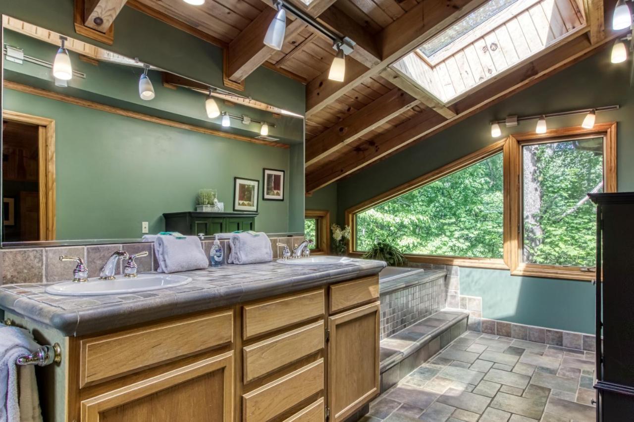 Mountain Lake Lodge, Hot Tub, Theater Room, 1089 Free Tickets Each Paid Day, Dollywood And More سيفيرفيل المظهر الخارجي الصورة