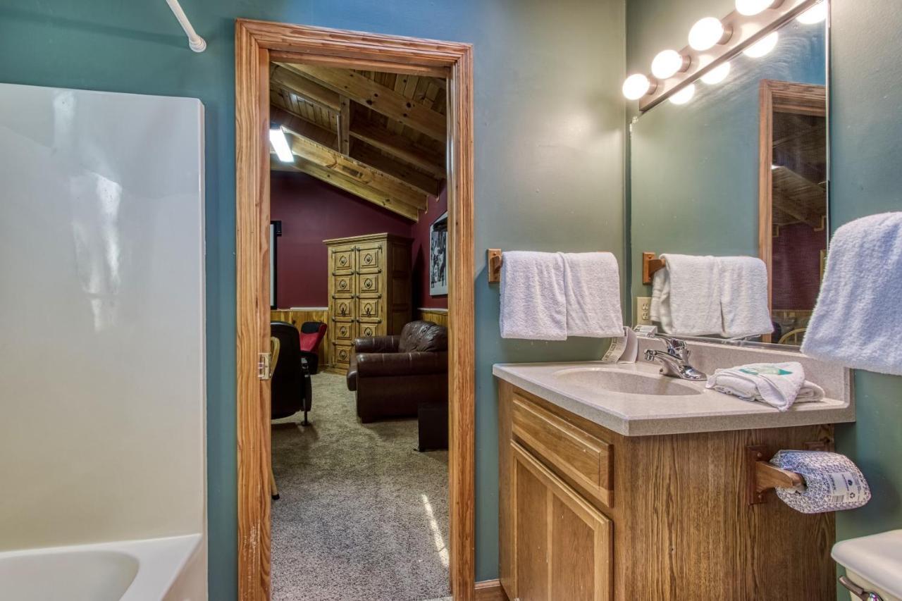 Mountain Lake Lodge, Hot Tub, Theater Room, 1089 Free Tickets Each Paid Day, Dollywood And More سيفيرفيل المظهر الخارجي الصورة