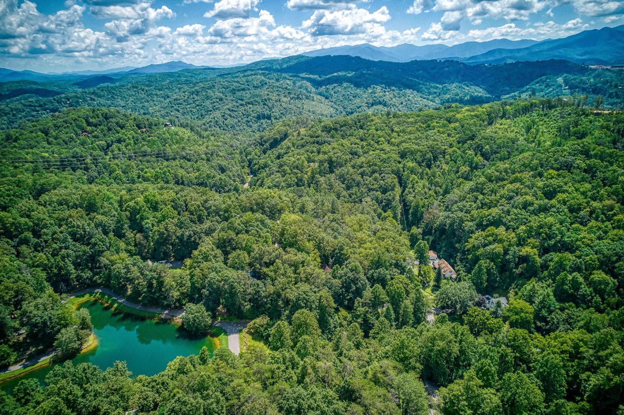 Mountain Lake Lodge, Hot Tub, Theater Room, 1089 Free Tickets Each Paid Day, Dollywood And More سيفيرفيل المظهر الخارجي الصورة